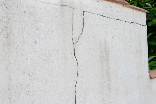 Foundation Crack Patching in South Zanesville